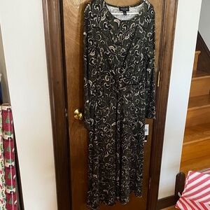 Perceptions Black olive and Cream Paisley Long Sleeve Dress